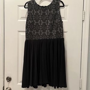 New York & Company Stretch Black Lace Dress 18